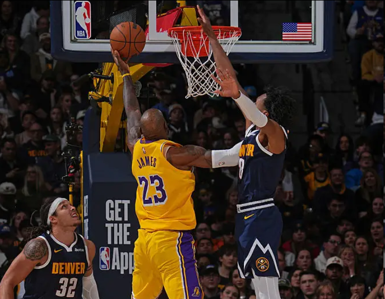 湖人实现16分大逆转！掘金末节9分钟仅8分 下半场仅36分崩盘